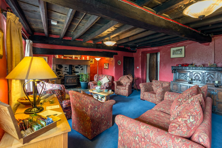 Ashness Farm - lounge